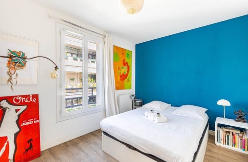 Quartier de la Chapelle Apartment | GuestReady - Urban retreat with sunny terrace