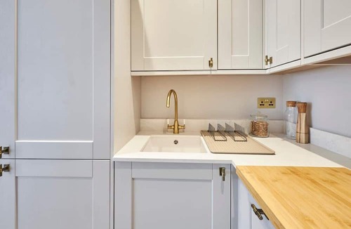 Ramsgate Apartment | Host & Stay | Poplar Villas