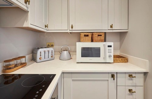 Ramsgate Apartment | Host & Stay | Poplar Villas