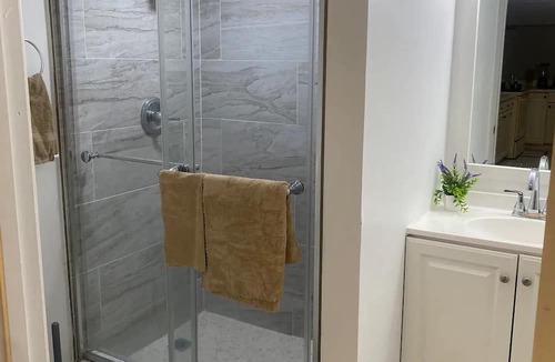 Calverton Apartment | Silver Spring md 20904 3 bedroom Private Entry