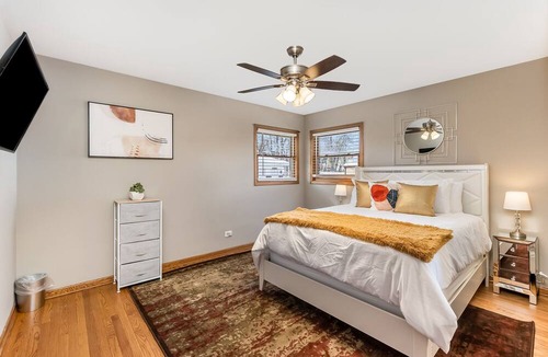 Leroy House | Saint John Indiana Rental