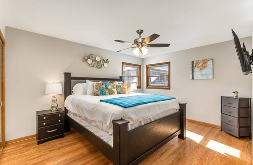 Leroy House | Saint John Indiana Rental