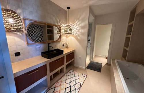 Candillargues House | Lovely family home with pool