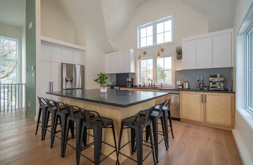 Stanstead Township House | Verdē-Magog-SPA-10 personnes-Accès au lac