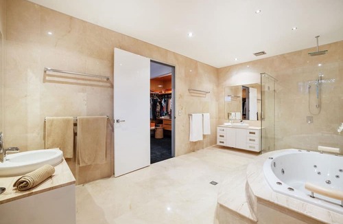 Sorrento Villa | Magnificent multi-level mansion