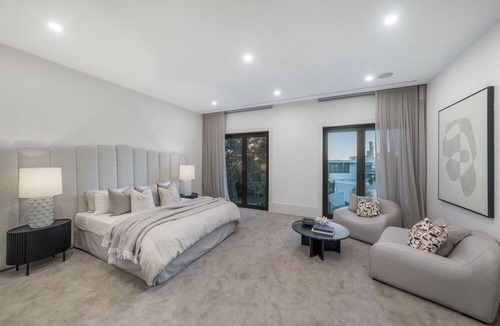 Toorak Villa | Architecturally designed elegance in Toorak