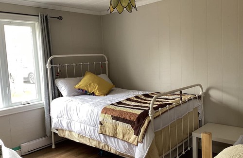 Broad Cove Cottage | Beautiful cottage on a quiet pond, less than an hour from St. John’s.
