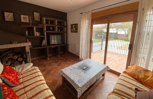 Cuenca Ski Chalet | Chalet con Barbacoa y Jacuzzi Para Disfrutar en Familia a 5 Minutos de Cuenca