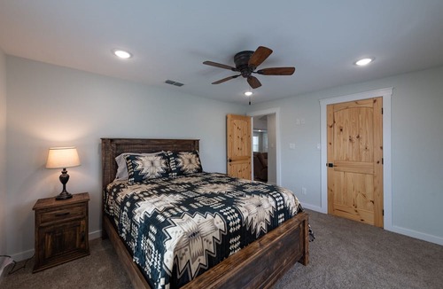 Ringgold Other | 5 minutes from Riverstar Casino! Beautifully renovated farmhouse!!