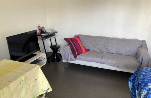 Saint-Ouen Apartment | Homerez - Beautiful studio for 2 ppl. with balcony at Saint-Ouen-sur-Seine