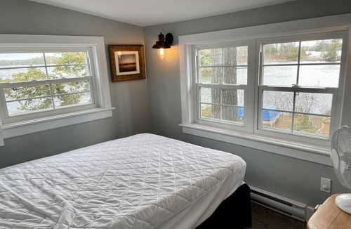Frontenac House | Loughborough Lake Private Island
