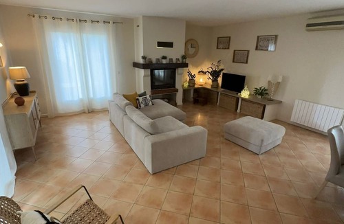 Lignan-sur-Orb Villa | Belle Maison Familiale Avec Piscine et Spa