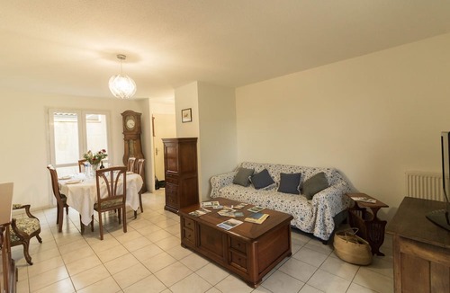 Revel Bed & Breakfast | Chez Maxou