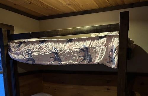 Jackman Cabin | Three bedroom cabin