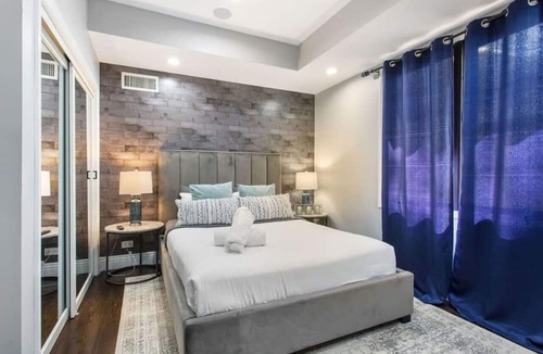 Beverly Glen House | ৎ୭ Lux Romantic Vintage in Bel Air ৎ୭ Jacuzzi & More.