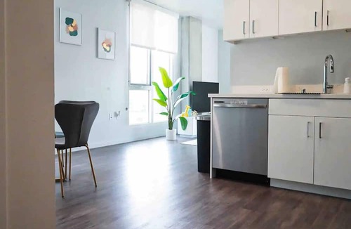 Civic Center Apartment | Vrbo Property