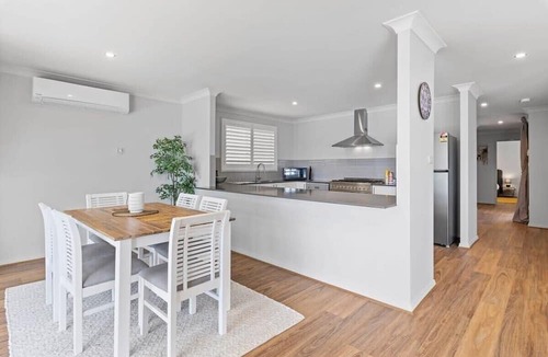 Charmhaven House | Kayak - Pool - Waterfront Paradise in Charmhaven