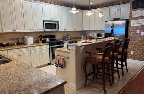 Anglesea Condo | 4 bedroom 3 bath condo