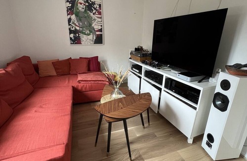Clichy Apartment | Apartment 'Appartement Sans Vis À Vis' with Wi-Fi