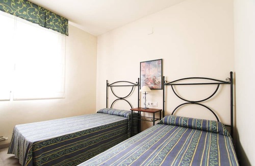 Reus Ski Chalet | AIGUESVERDS HomeStay By Turismar