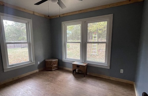 Bismarck House | 3 bed 1 bath house on 1 acre in the path of totality for the 2024 Eclipse