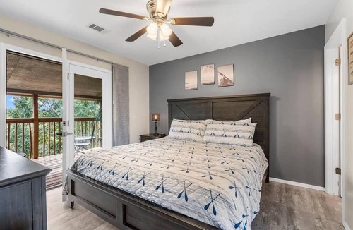 Notch Estates House | 2 Pools 7 Min To SDC, Fishing Pond