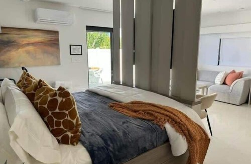 North Corals Apartment | NEW Luxury Private Modern wPatio 1 Mi to Beach