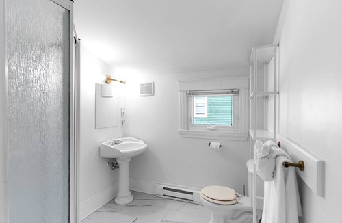 Moncton Apartment | Studio 6 ~ 1 BDRM w/ Private Bath & Balcony