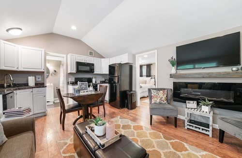 Millrift Cottage | Romantic Cottage for Two in the Pocono's