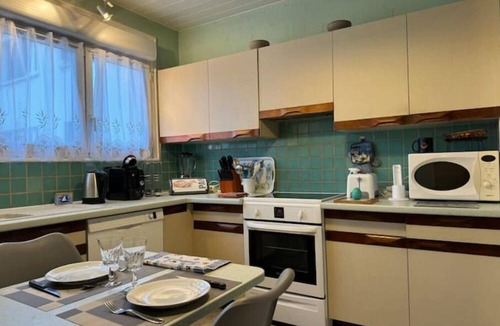 Maurepas House | Maison de Ville Avec Extérieur