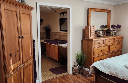 Skaneateles House | Skaneateles Vacation Home ADA Accessible