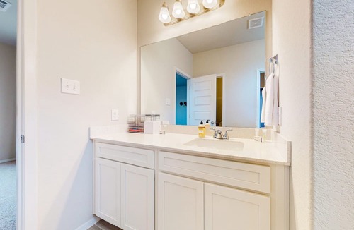 Travis County House | Dog-friendly home near downtown Austin with pool table, streaming, W/D, & AC