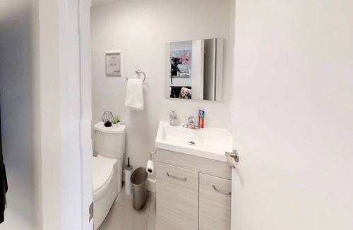 Sandy Hill Apartment | Bachelor apartment in downtown!