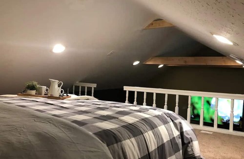 South Delridge House | Cute, West Seattle, Tiny Guest House Getaway~