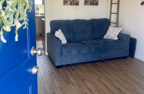 Durant Cottage | A Cozy Cottage in Durant, Oklahoma. Comfortable, clean & conveniently located!
