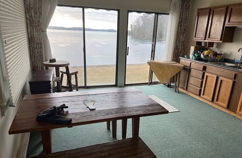 Charlotte Cottage | Solar Eclipse, Charming lakeside 2-bedroom cottage in lovely Charlotte, Vermont