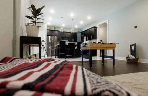 Lithonia House | Incredible King Bed Room/Private Entry & Bathroom
