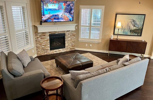 Spring Branch West House | Delightful 3-bedroom townhome near CityCentre & 15 miles from downtown Houston!