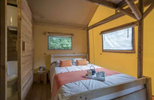 Saint-Julien-des-Landes House | Camping 5 étoiles - Piscine - eec0bg