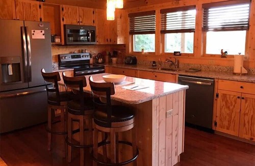 Stanardsville Cabin | The Getaway | 4 Bed, 3 Bath