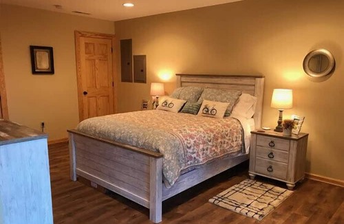 Stanardsville Cabin | The Getaway | 4 Bed, 3 Bath