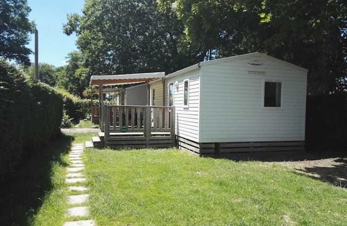 Autun House | Camping 3 étoiles - eeiigi