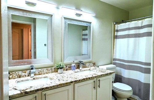 Continental Ranch House | Desert resort welcomes adventure & relaxation!