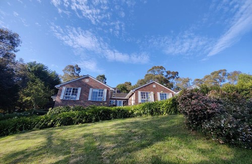 Lower Plenty House | Spectacular Acre Venue with Stunning Views