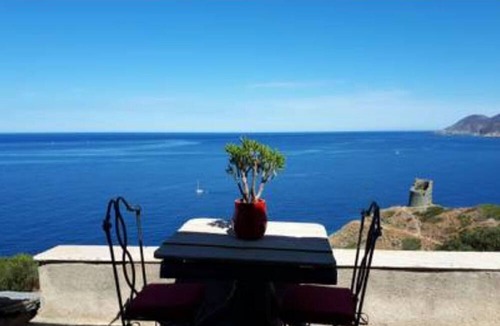 Pino Apartment | Logement Dans une Maison de Charme Avec Jacuzzi