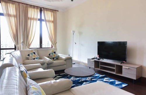 Ampang Apartment | A Chic & Spacious 5BR Unit in Ampang, FREE Parking
