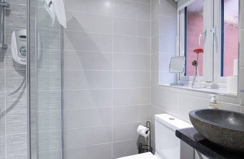 Cherry Hinton House | Spacious 4-br Cambridge House, Free Parking