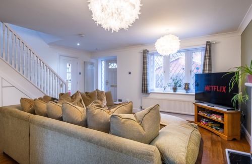 Cherry Hinton House | Spacious 4-br Cambridge House, Free Parking