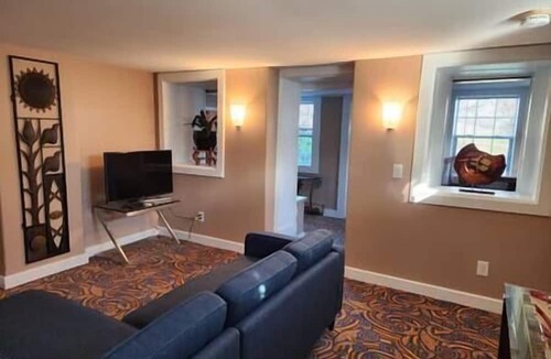 South Lima Apartment | Country Mansion Kozy & Quiet Get Away - Conesus