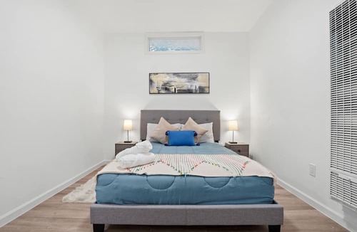 South of Market Apartment | "Cozy & Complete 2b/1b apt;Near SoMa"